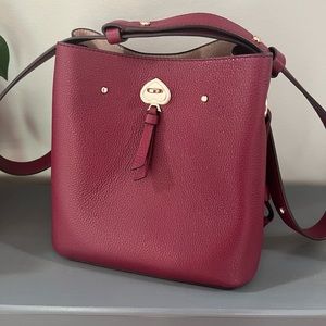 Kate spade pebble leather large bucket bag.